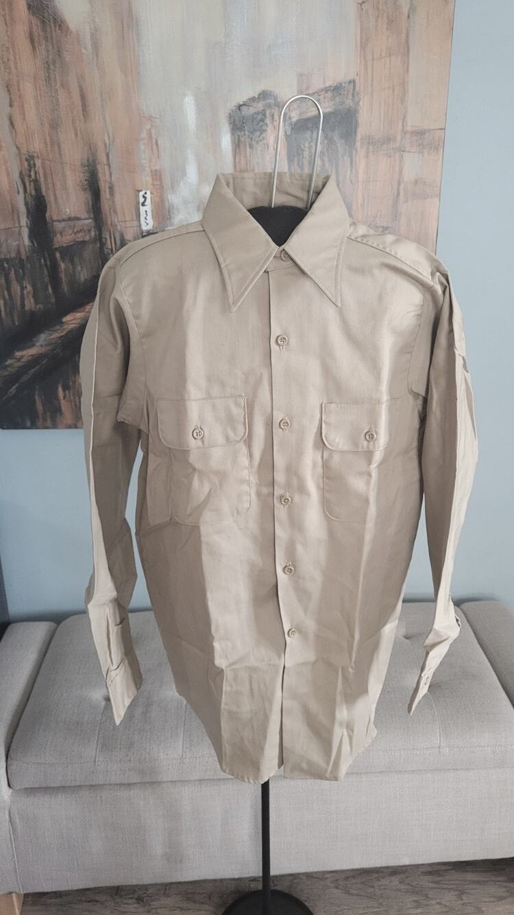 Vintage Sweet-Orr Union Made Khaki Work Shirt Mens 14 14.5 Small USA Never Press